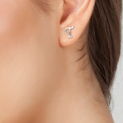 Letter T earrings by BR01